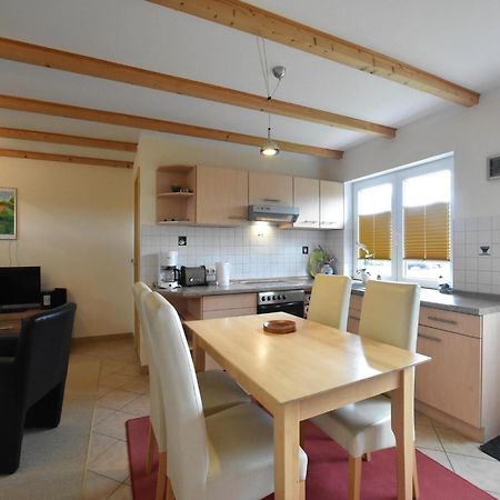 Lovely Apartment In Stellshagen With Garden Ngoại thất bức ảnh